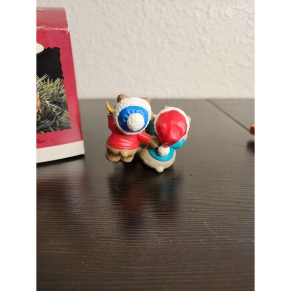 1994 Hallmark Keepsake Ornament - THICK 'n' THIN - QX569-3 - IOB. - Picture 3 of 4